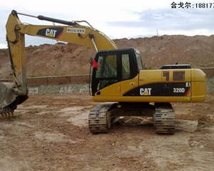 卡特320D挖掘機